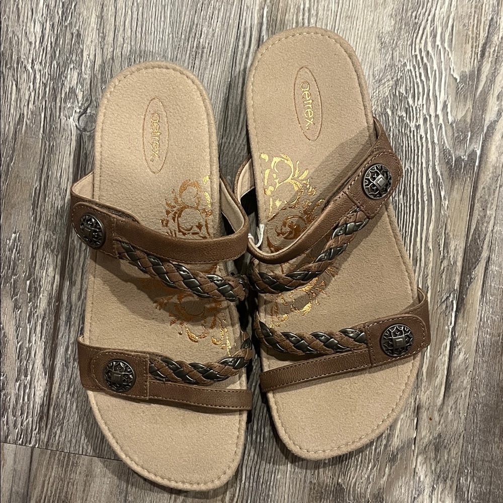 NWT Aetrex Brown Slide Sandals with Braided Detail size 8